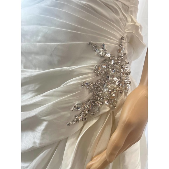 Demetrios Ivory Strapless Wedding Dress Style GR 235 - Picture 7 of 11